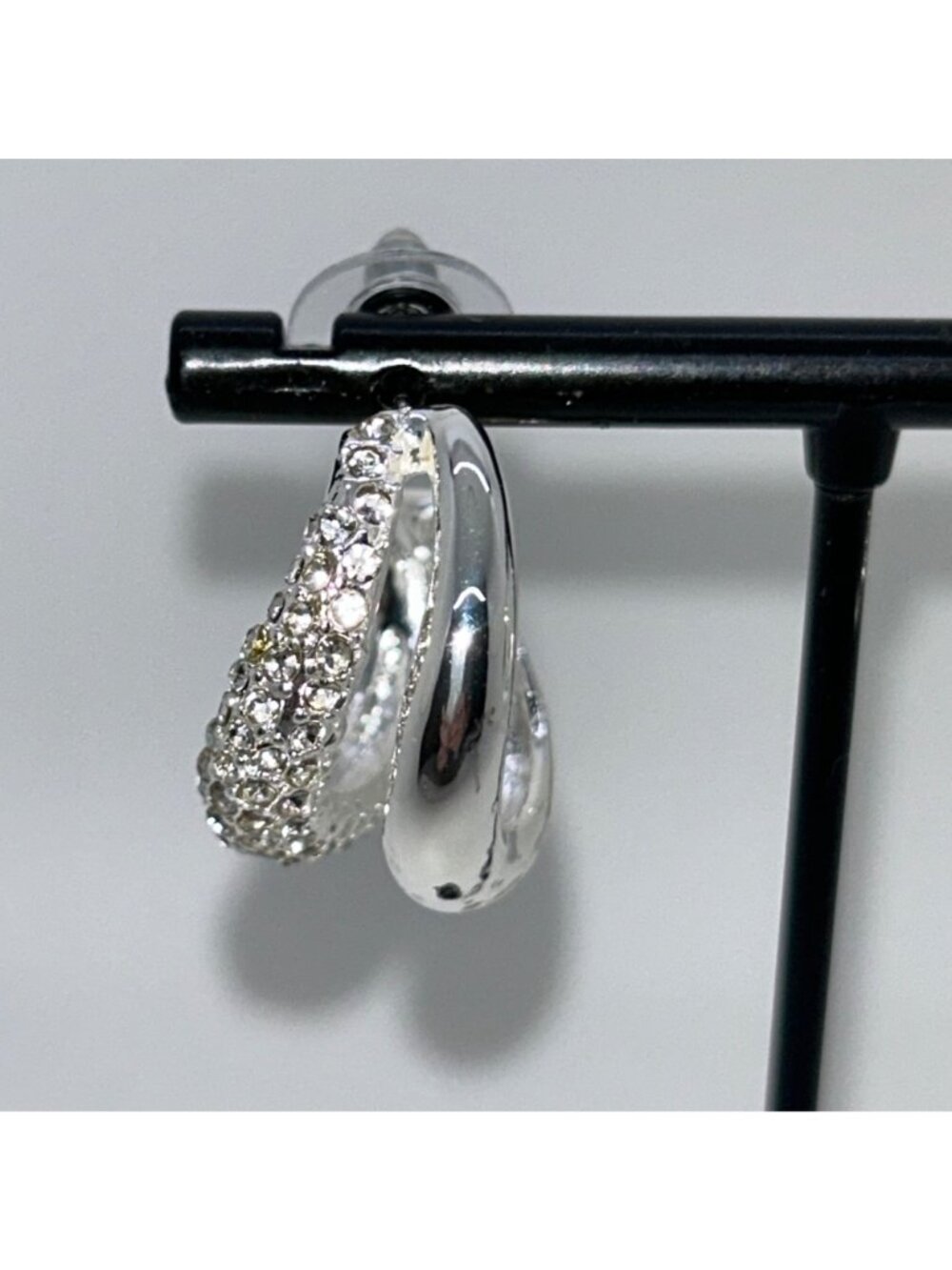 Gloria Vanderbilt Earrings Silver Tone Multi Textured Hoop Earrings Post - Picture 4 of 8